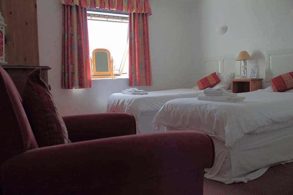 The Menai Hotel And Bar Bangor  Exterior foto