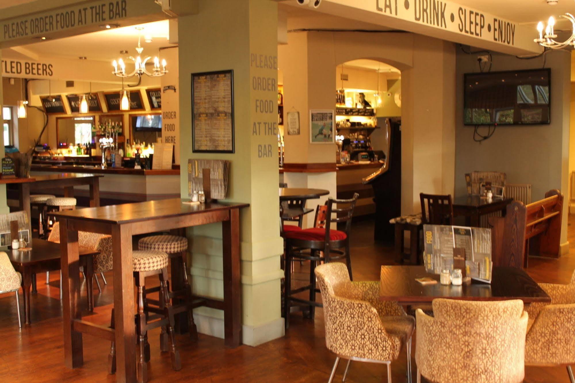The Menai Hotel And Bar Bangor  Exterior foto